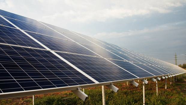 Q Energy France remporte quatre projets de centrales photovoltaïques