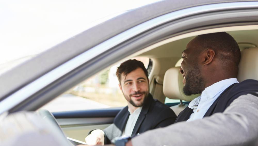 Une voie réservée à la  mobilité collective  testée à Paris