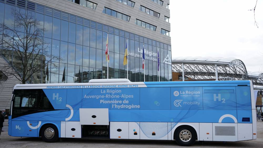 Transport interurbain : le rétrofit hydrogène entre en piste en Auvergne-Rhône-Alpes